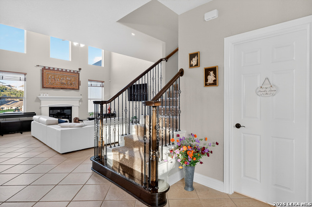 Image 33 of 38 For 18006 Maui Sands