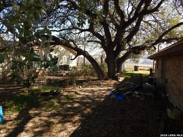 Image 7 of 18 For 1506 Eichen Rd