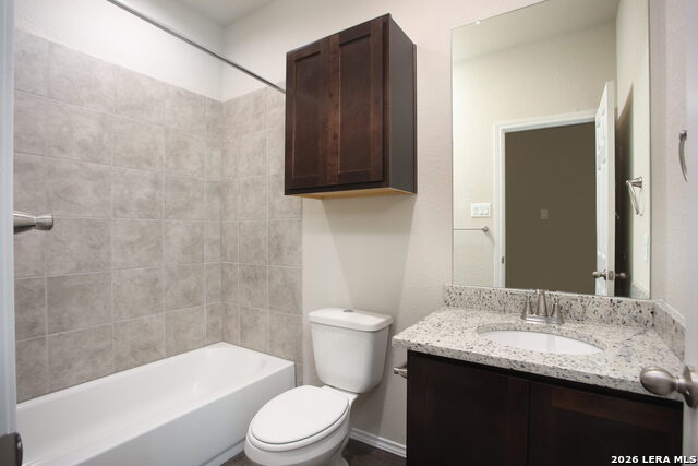 Image 8 of 26 For 636 Heathers Way