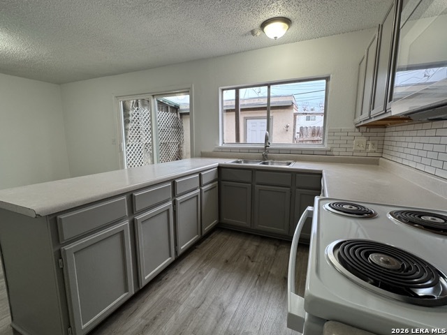 Image 12 of 45 For 6631 Spring Hurst