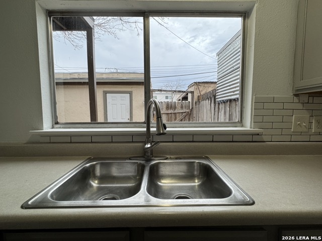 Image 13 of 45 For 6631 Spring Hurst