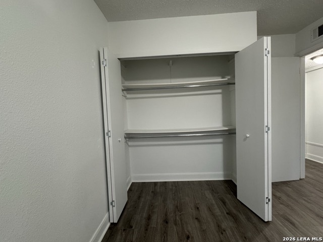 Image 32 of 45 For 6631 Spring Hurst