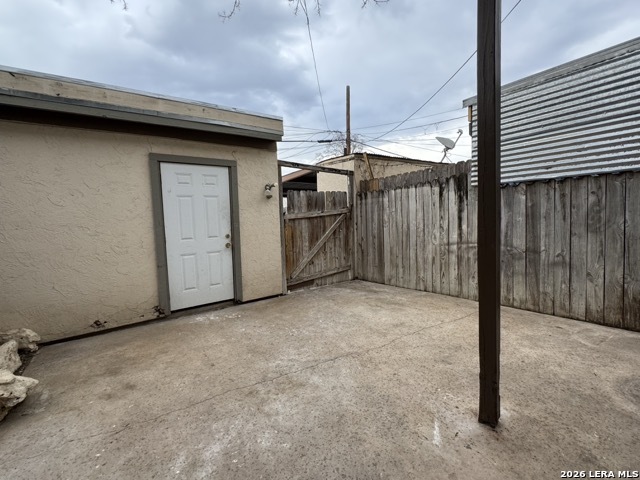 Image 33 of 45 For 6631 Spring Hurst