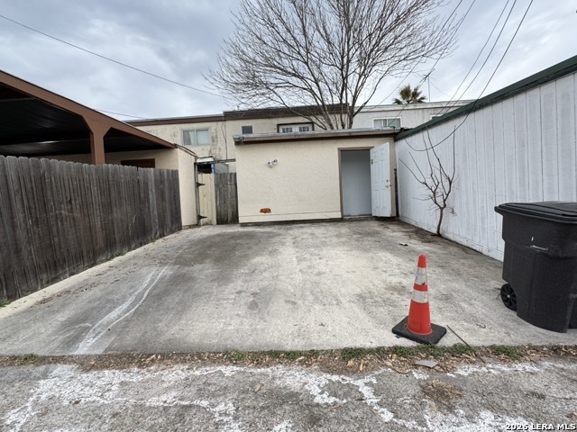 Image 35 of 45 For 6631 Spring Hurst