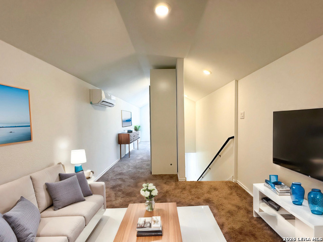 Image 4 of 20 For 7021 Elm Cv  