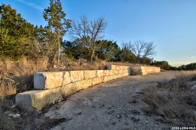 Listing photo id 14 for 1045 Shapen Springs S