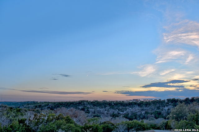 Listing photo id 30 for 1045 Shapen Springs S