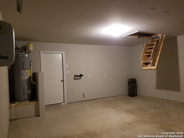 Image 24 of 25 For 210 Holland Park