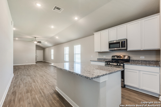 Image 4 of 12 For 13602 Crossbow Ridge