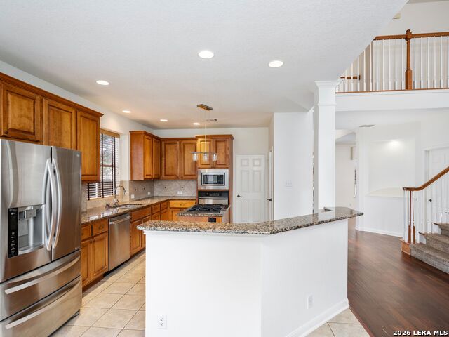 Image 12 of 55 For 18619 Rogers Place