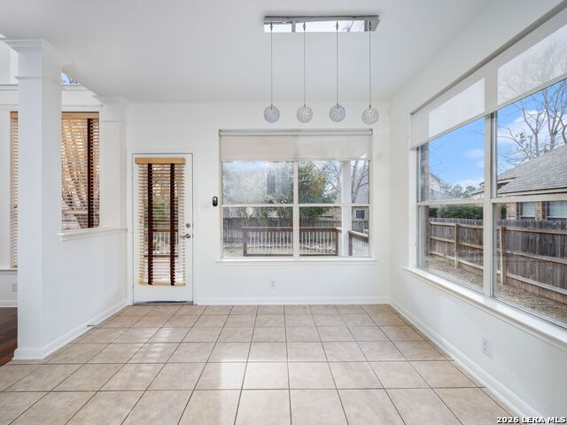 Image 17 of 55 For 18619 Rogers Place