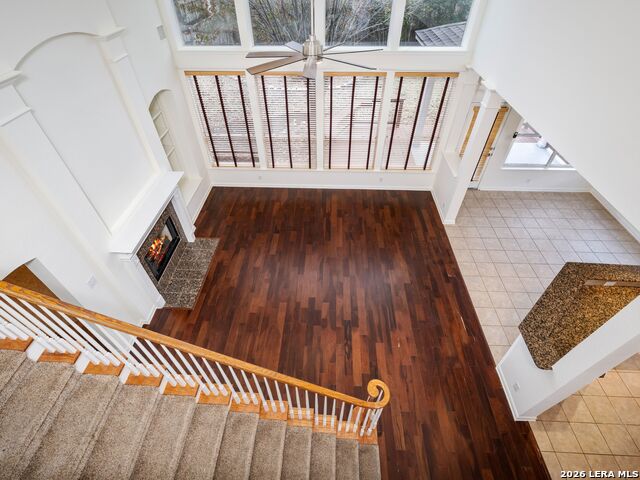 Image 26 of 55 For 18619 Rogers Place