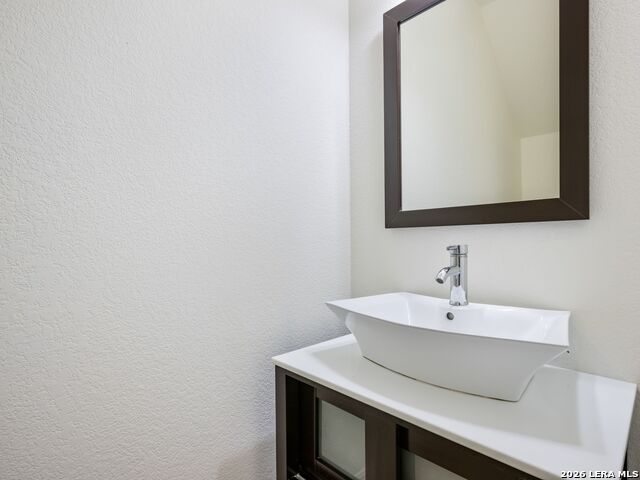 Image 34 of 55 For 18619 Rogers Place