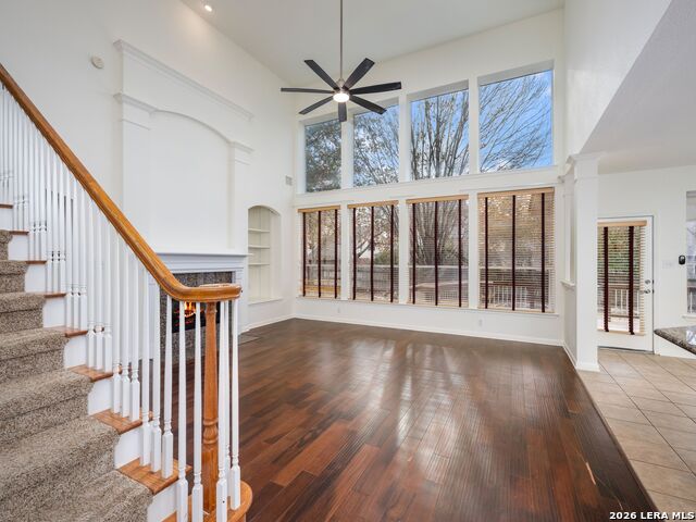 Image 9 of 55 For 18619 Rogers Place