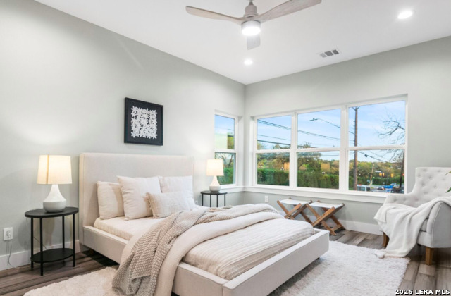 Image 6 of 11 For 159 Davis Ct #102  102