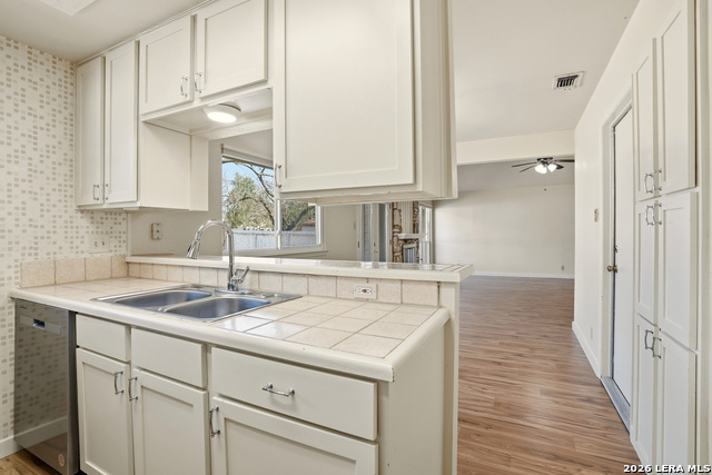 Image 12 of 33 For 3035 Heidi  