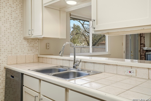 Image 13 of 33 For 3035 Heidi  