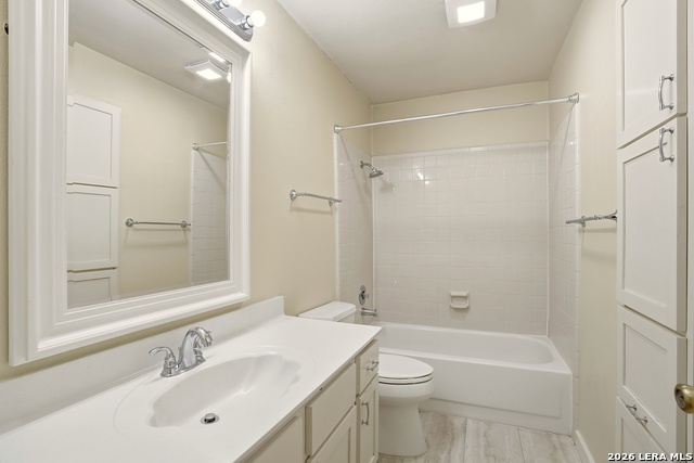 Image 22 of 33 For 3035 Heidi  