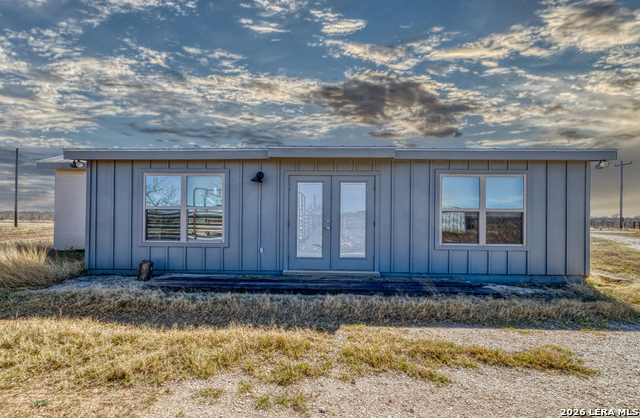 Listing photo id 14 for 500 Pr 3300 Fm 1049n