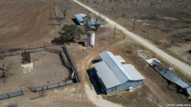 Listing photo id 22 for 500 Pr 3300 Fm 1049n