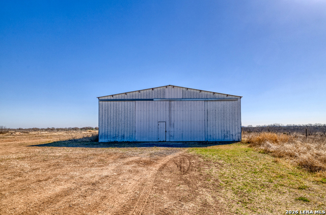 Listing photo id 23 for 500 Pr 3300 Fm 1049n