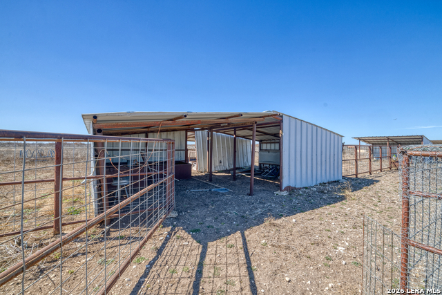 Listing photo id 28 for 500 Pr 3300 Fm 1049n