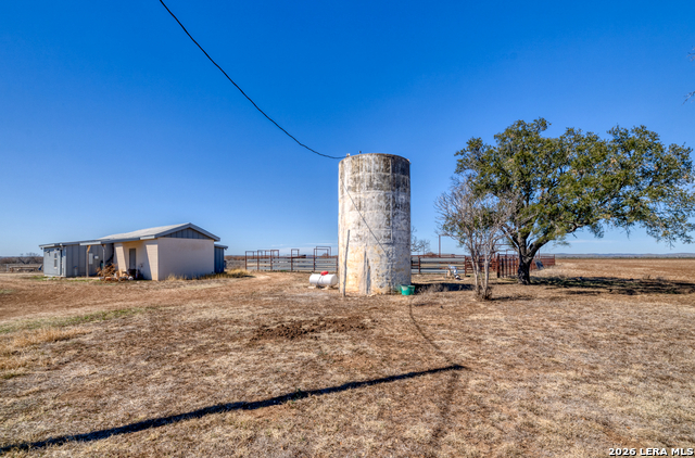 Listing photo id 30 for 500 Pr 3300 Fm 1049n