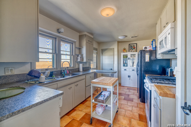 Listing photo id 6 for 500 Pr 3300 Fm 1049n