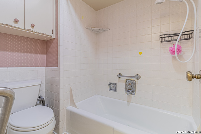 Image 41 of 50 For 6706 Madeleine