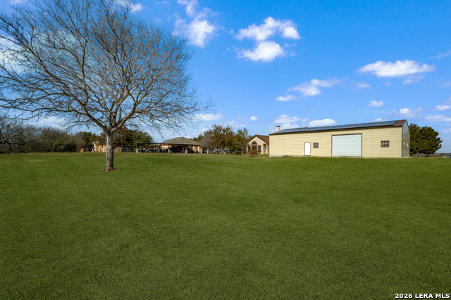 Listing photo id 32 for 7033 Robin Hood Way