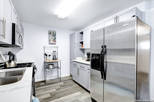 Image 23 of 48 For 425 Parland  