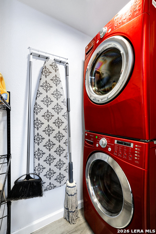 Image 27 of 48 For 425 Parland  