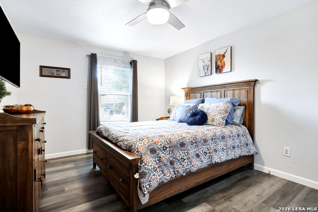 Image 34 of 48 For 425 Parland  