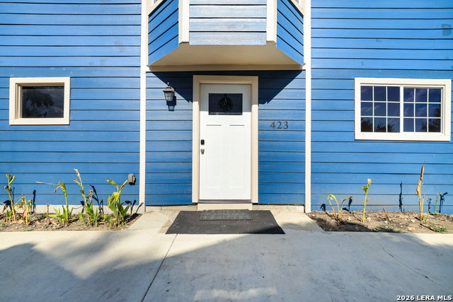 Image 4 of 48 For 425 Parland  