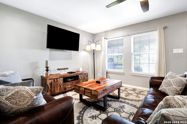 Image 44 of 48 For 425 Parland  