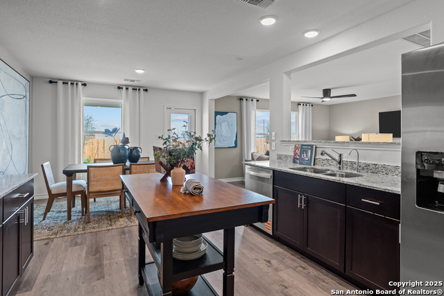 Image 13 of 28 For 4138 Bermuda Ln