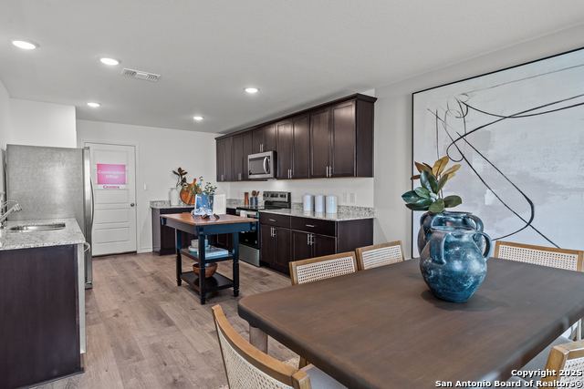 Image 15 of 28 For 4138 Bermuda Ln