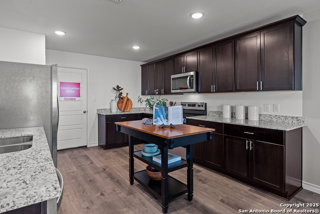 Image 8 of 28 For 4138 Bermuda Ln