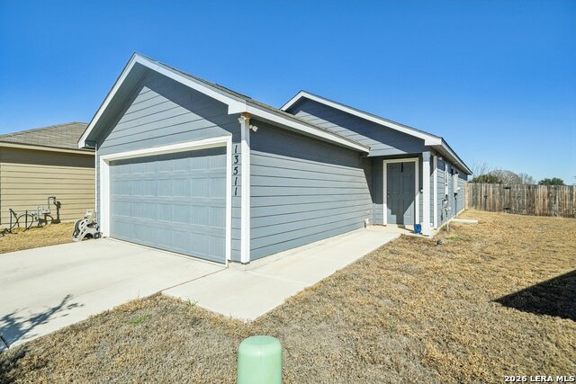 Image 20 of 28 For 13511 Barton Cv