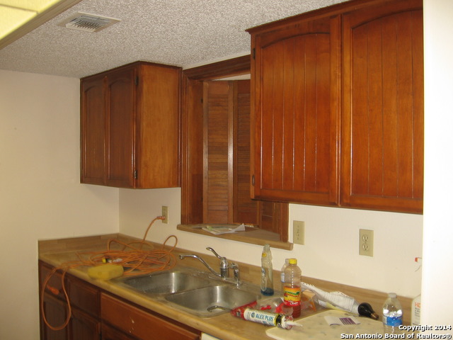 Image 5 of 15 For 13815 Parksite Woods