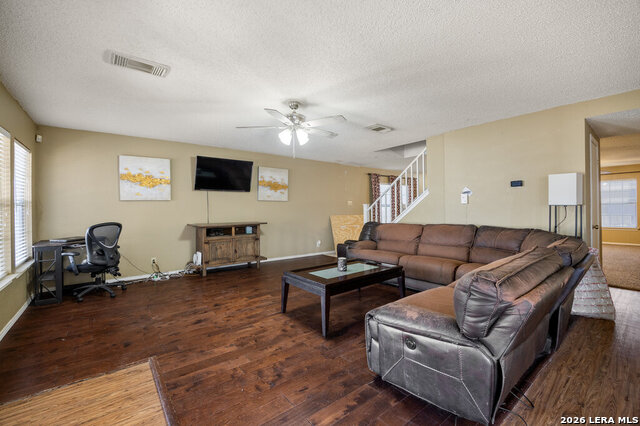 Image 2 of 27 For 7318 Raintree