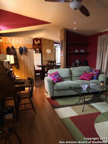 Image 13 of 16 For 580 Cr 663  