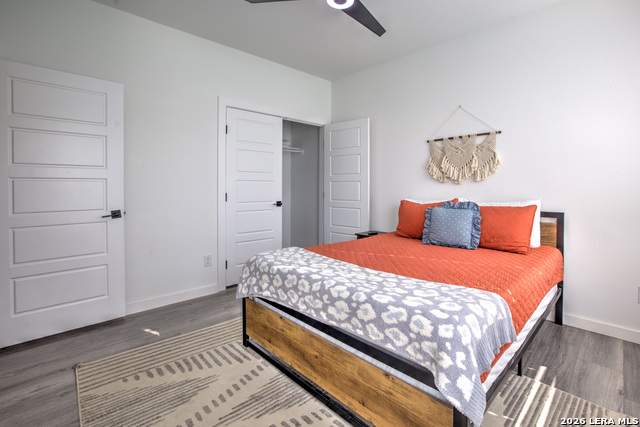 Image 18 of 32 For 1827 Live Oak