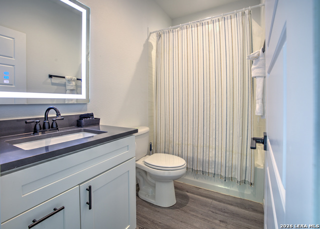 Image 20 of 32 For 1827 Live Oak