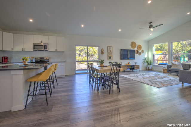 Image 9 of 32 For 1827 Live Oak