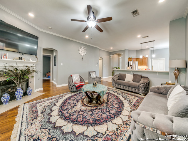 Image 15 of 25 For 5918 Hart Field