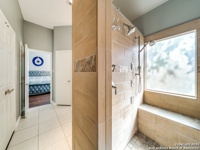 Image 19 of 25 For 5918 Hart Field