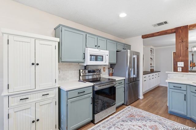 Image 3 of 38 For 2103 River Hollow