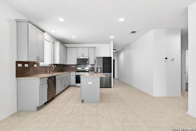 Image 21 of 29 For 7810 Sycamore Hills