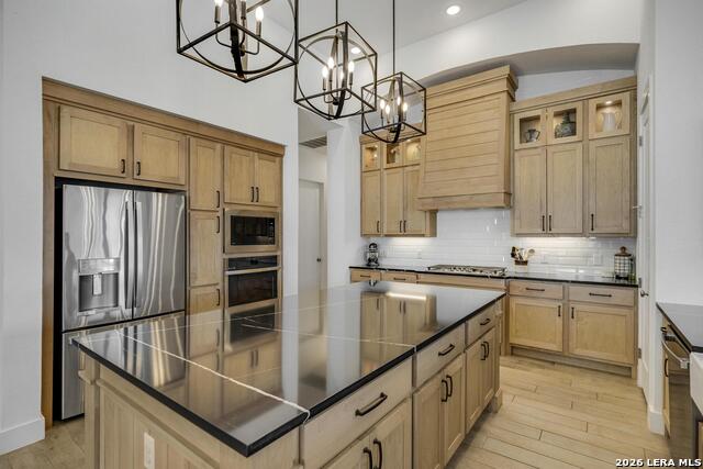 Image 5 of 32 For 1412 Gifford Park